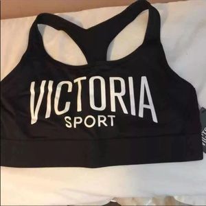 Victoria's Secret sports bra size medium new